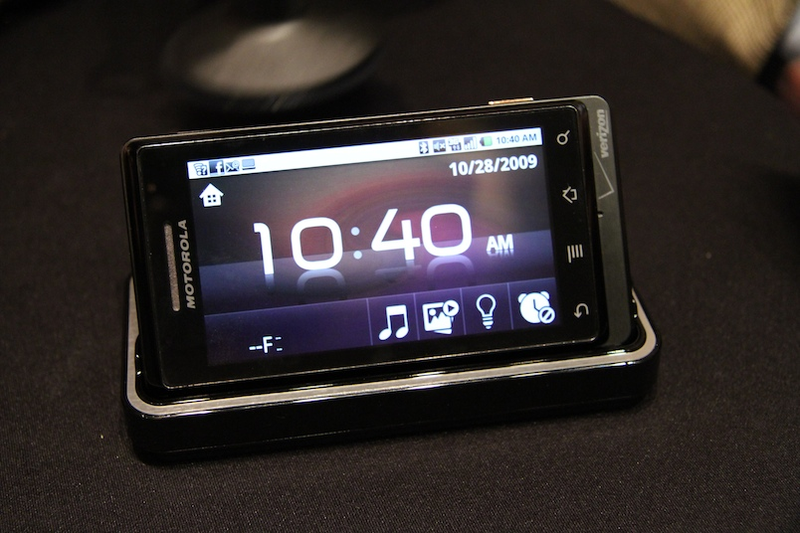 Illustration for article titled Motorola Droid First Hands On: It's a Terminator